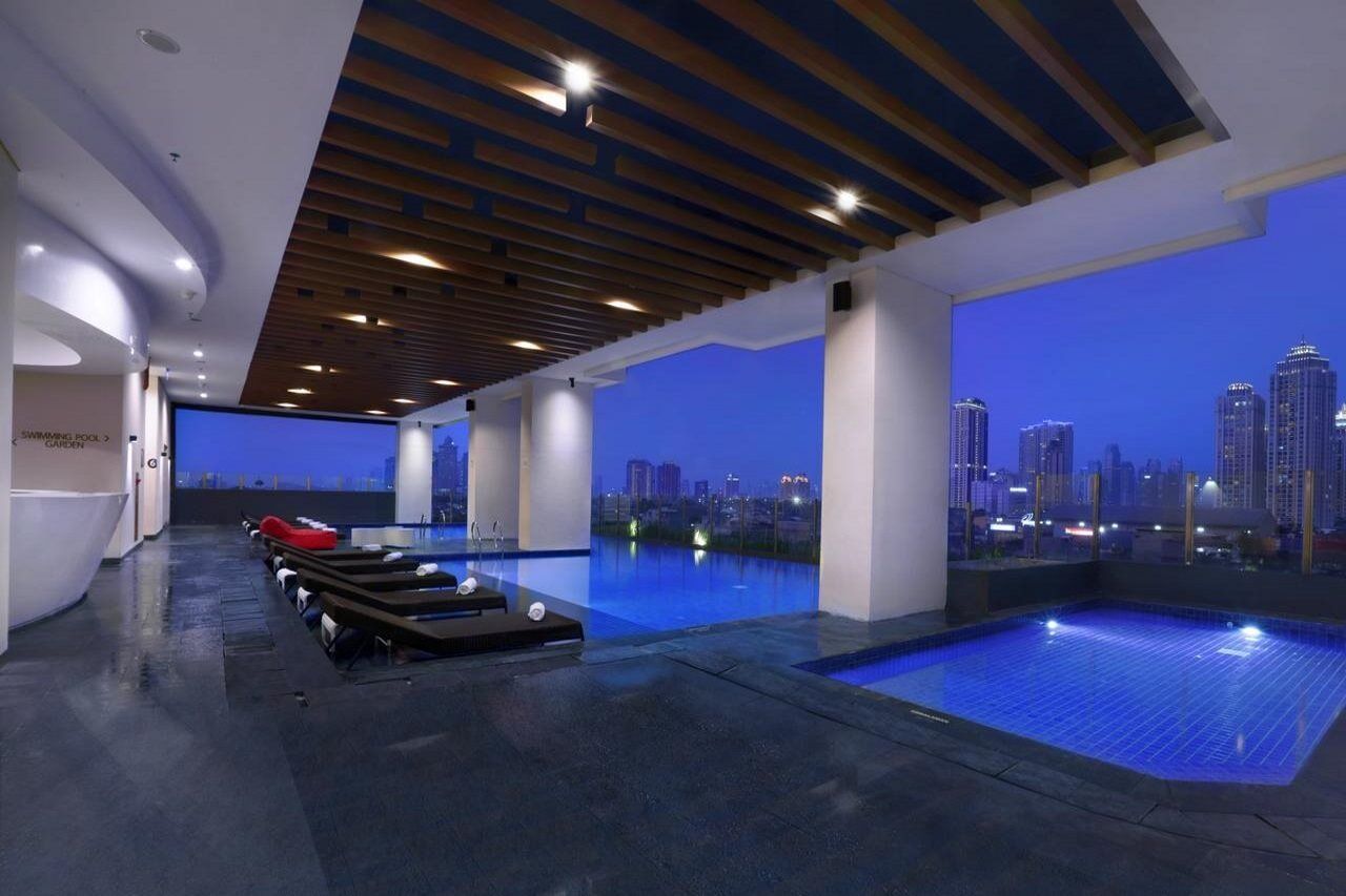 Hotel Neo+ Kebayoran Jakarta Exterior photo